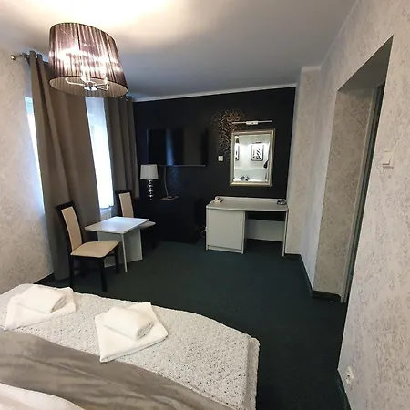 Zbyszko Hotel 3*